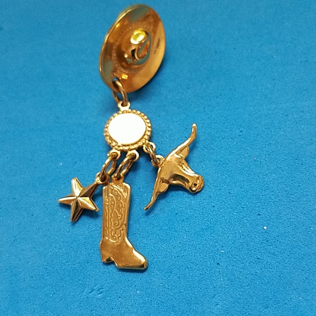 Earrings Dangle Western Gold Tone